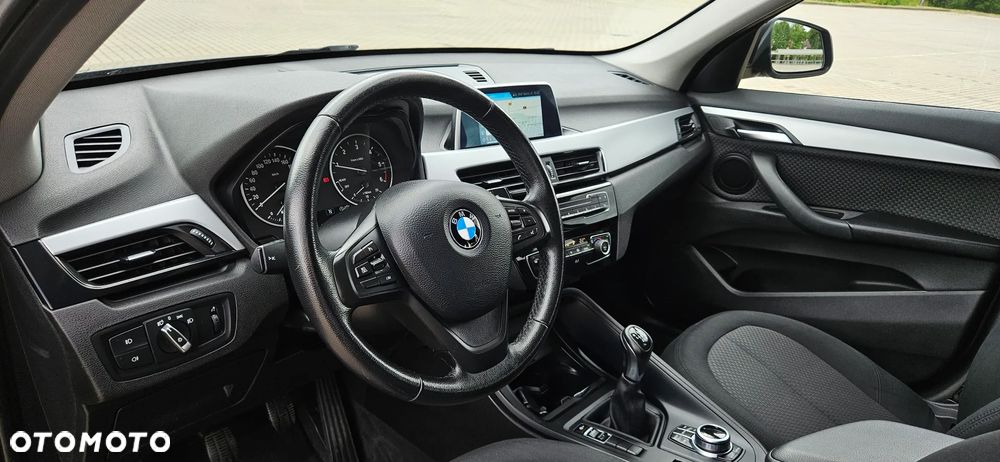 BMW X1 sDrive18d xLine - 6