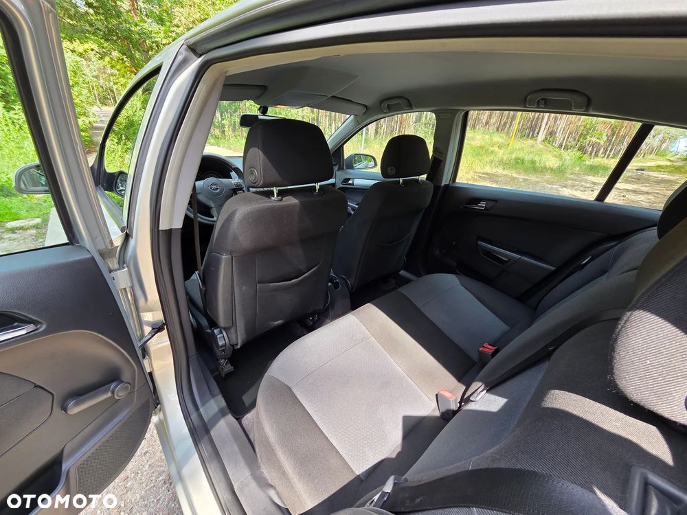 Opel Astra 1.6 Elegance Easytronic - 9