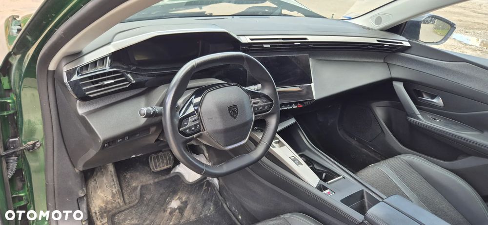 Peugeot 308 1.6 Hybrid PHEV Active Pack EAT8 - 23