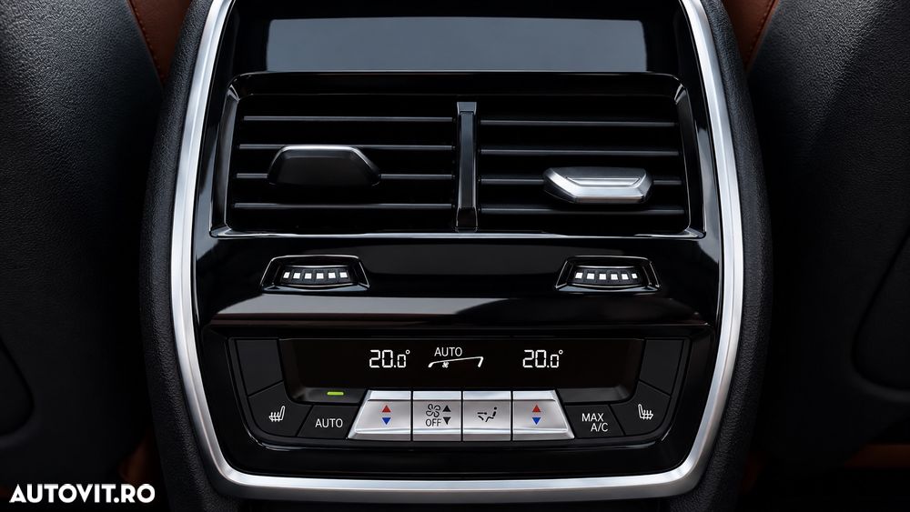 BMW X5 M 2024 — imagine 11