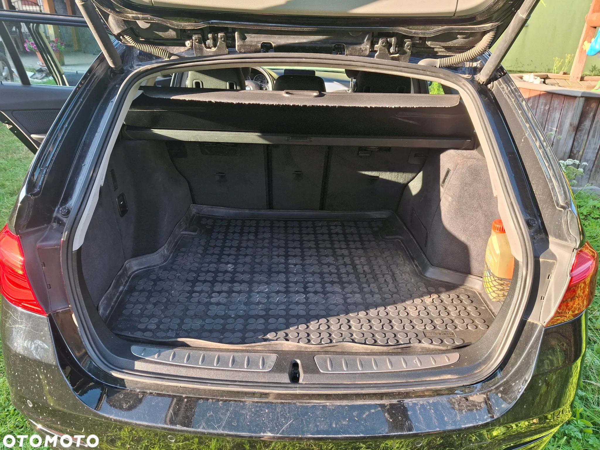 BMW Seria 3 318d - 10