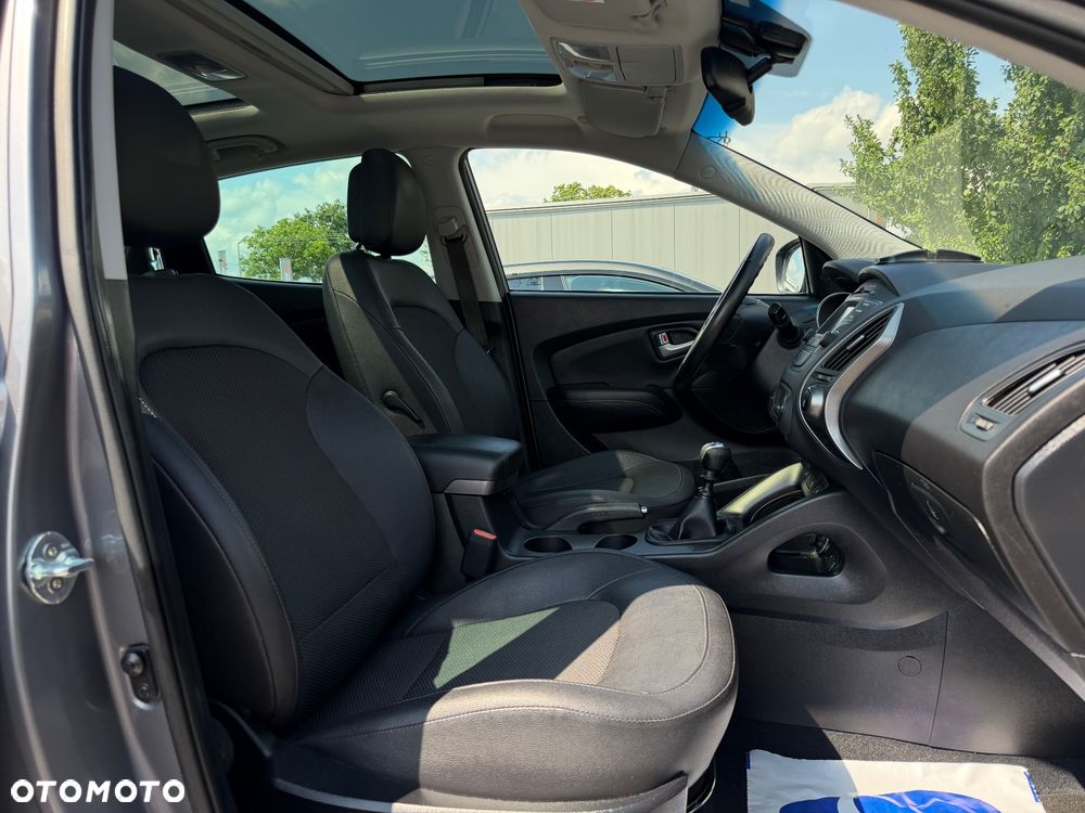 Hyundai ix35 1.6 2WD Fifa World Cup Edition - 10