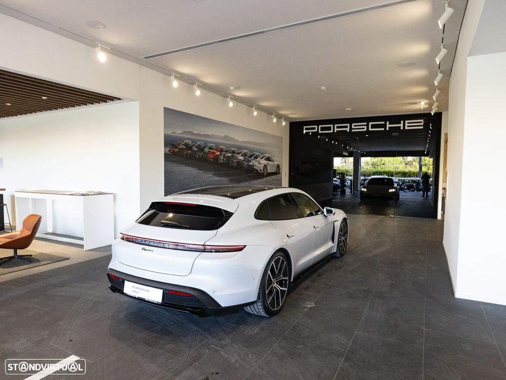 Porsche Taycan Sport Turismo 4S - 13