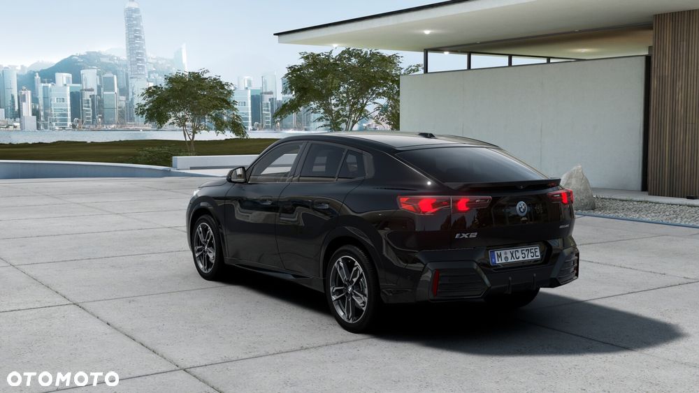 BMW iX2 eDrive20 - 2