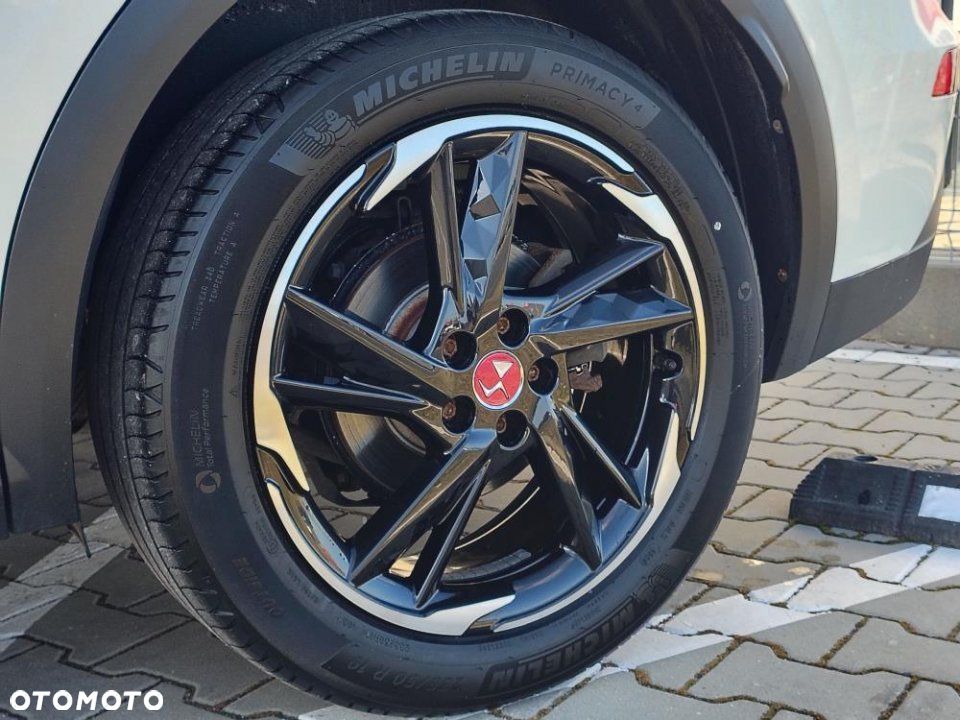 DS Automobiles DS 7 Crossback - 11