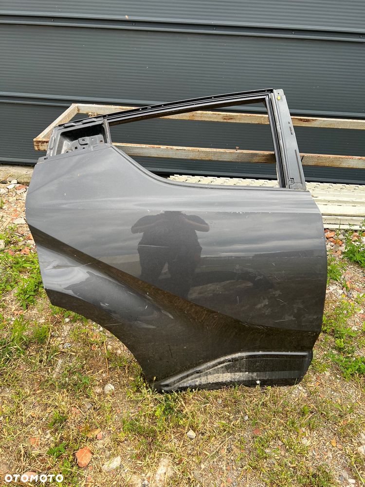 TOYOTA CHR DRZWI PRAWE TYŁ TYLNE