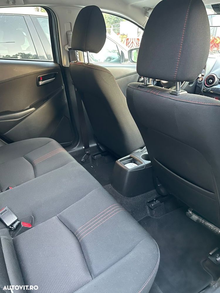 Mazda 2 Skyactiv G90 MHEV Homura - 11