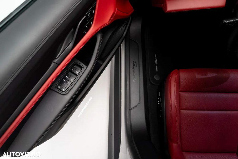 Porsche Taycan Standard - 23