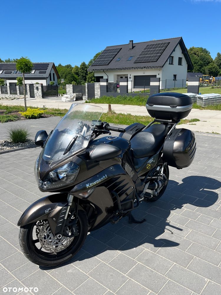 Kawasaki GTR - 2