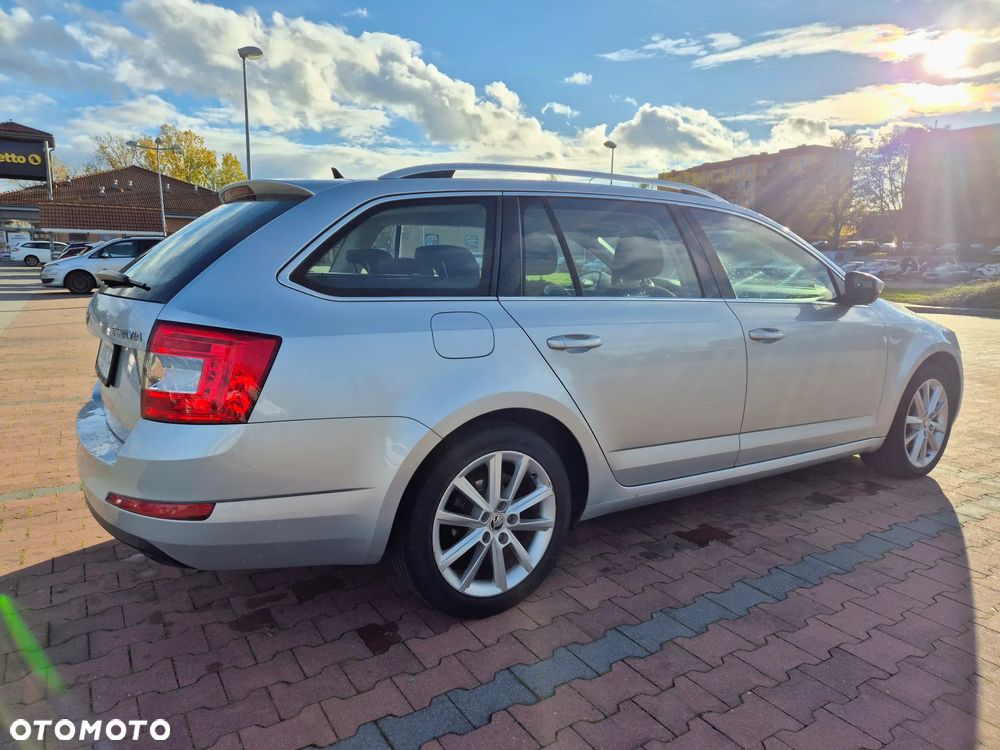 Skoda Octavia 2.0 TDI Style DSG - 8