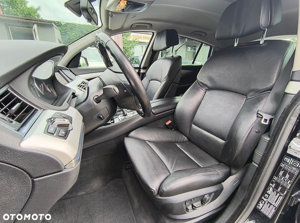 BMW 5GT - 19
