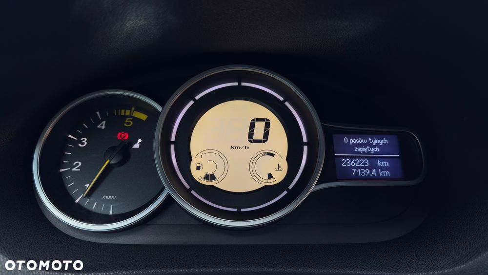 Renault Megane 1.5 dCi Intens - 38