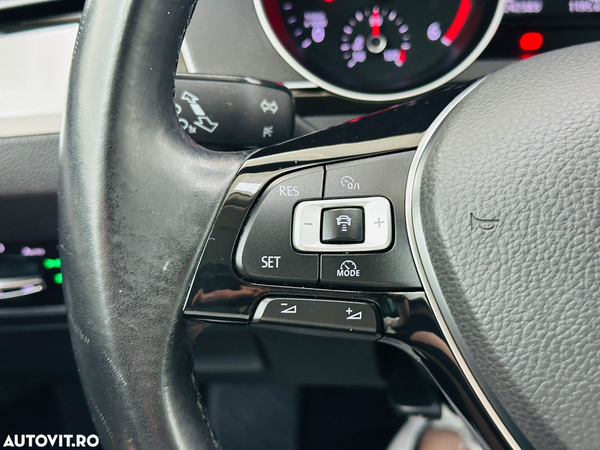 Volkswagen Passat - 37