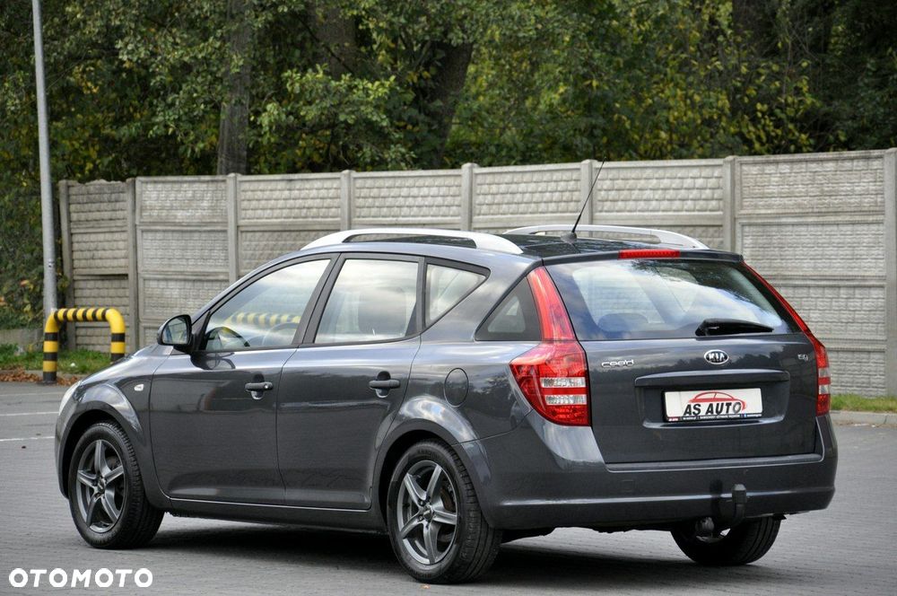 Kia Ceed 1.4 CVVT SW EX - 30