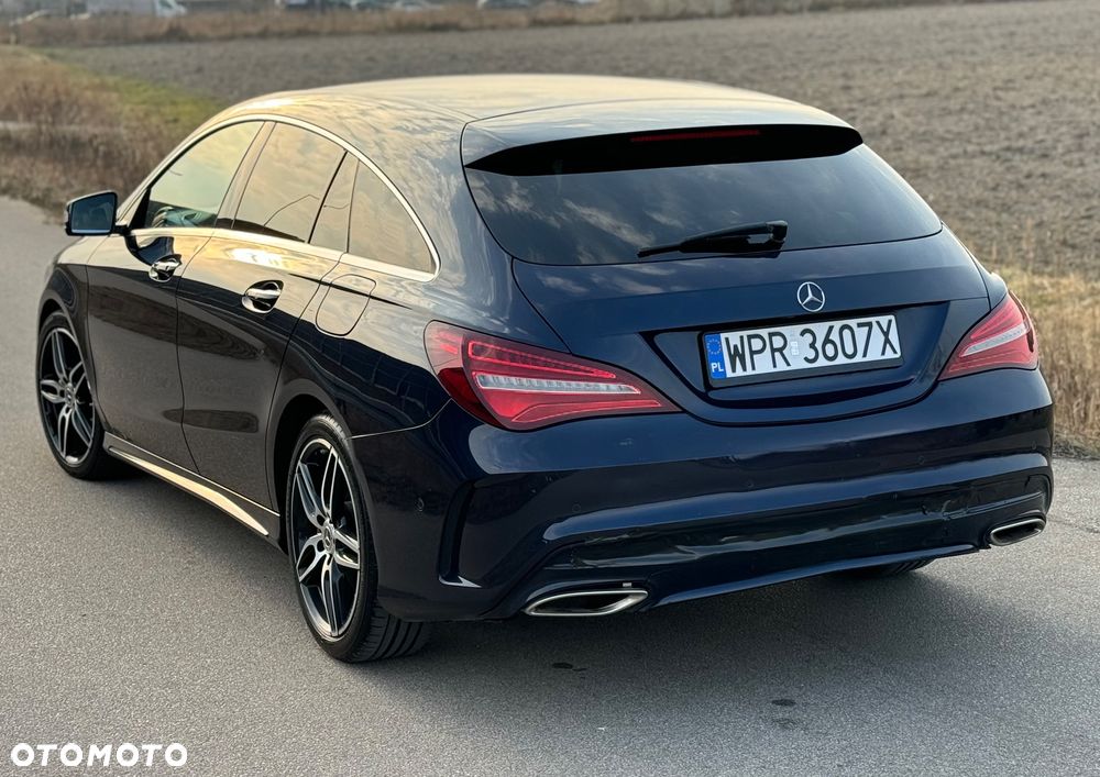 Mercedes-Benz CLA 180 AMG Line - 22