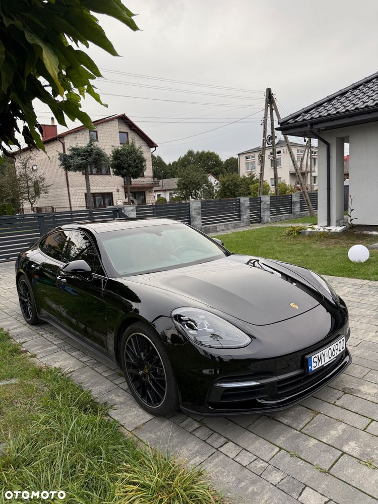 Porsche Panamera Standard - 24