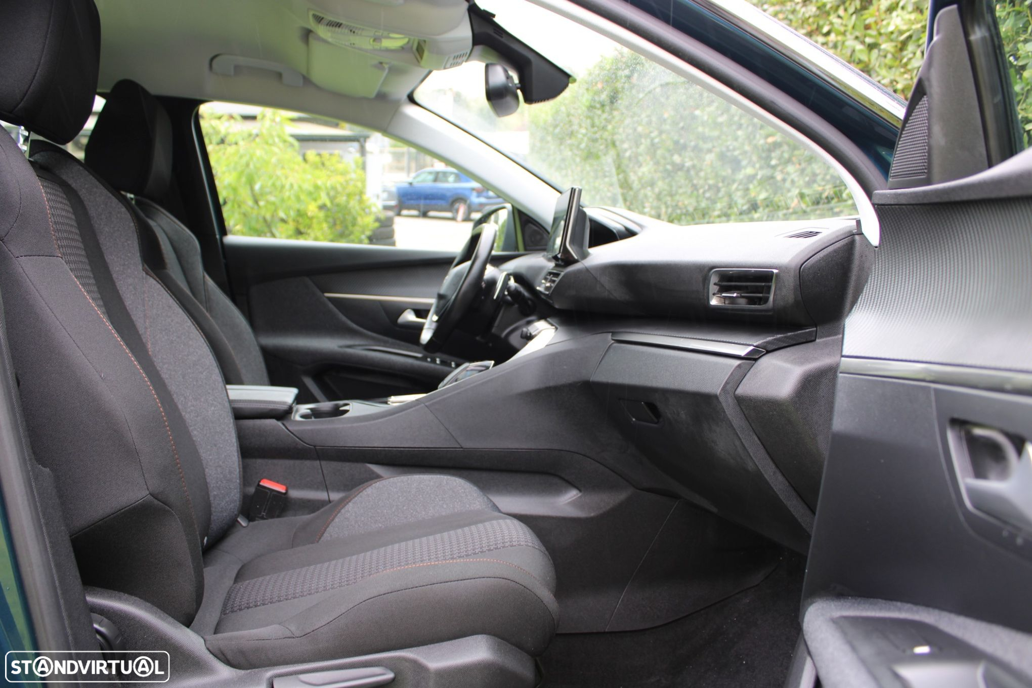 Peugeot 3008 PureTech 130 Stop & Start GPF EAT8 Active - 23