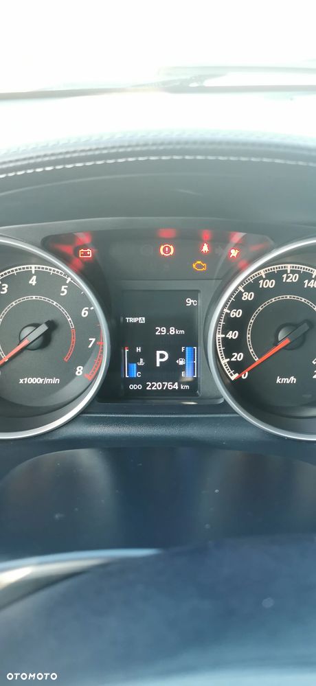 Mitsubishi Outlander 2.4 Intense CVT - 13