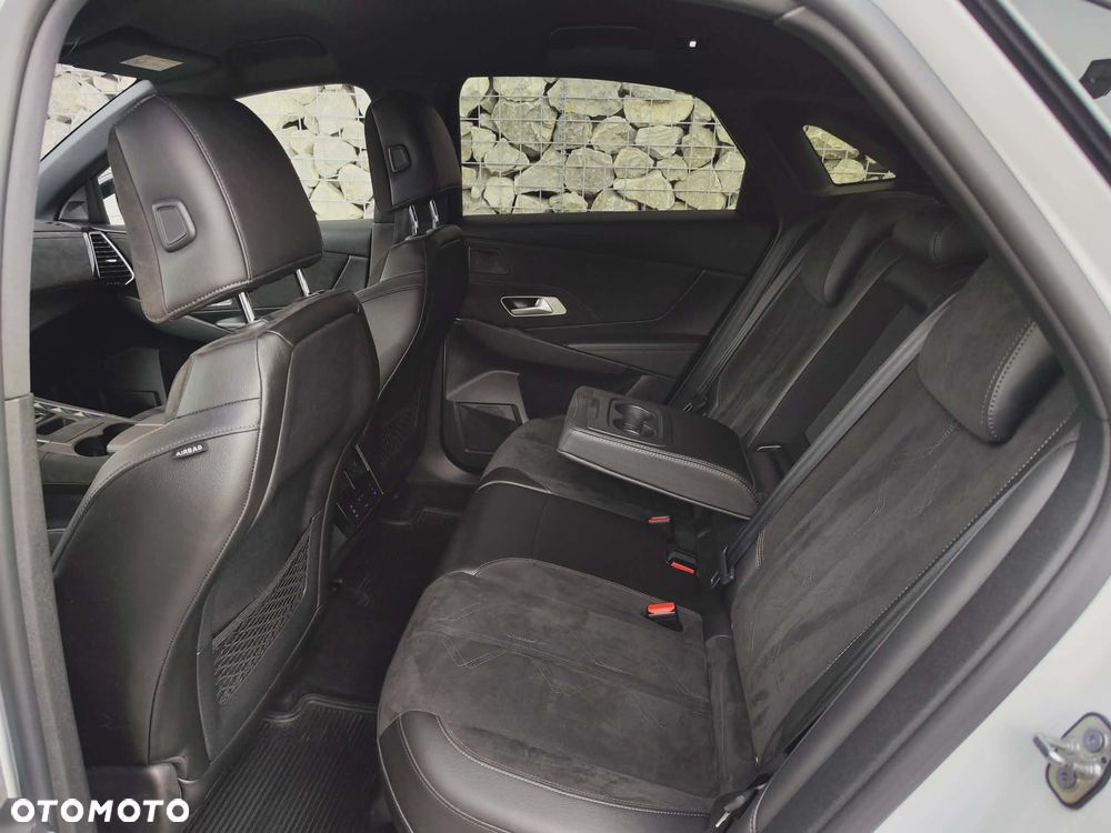 DS Automobiles DS 7 Crossback 2.0 BlueHDi Performance Line + - 7