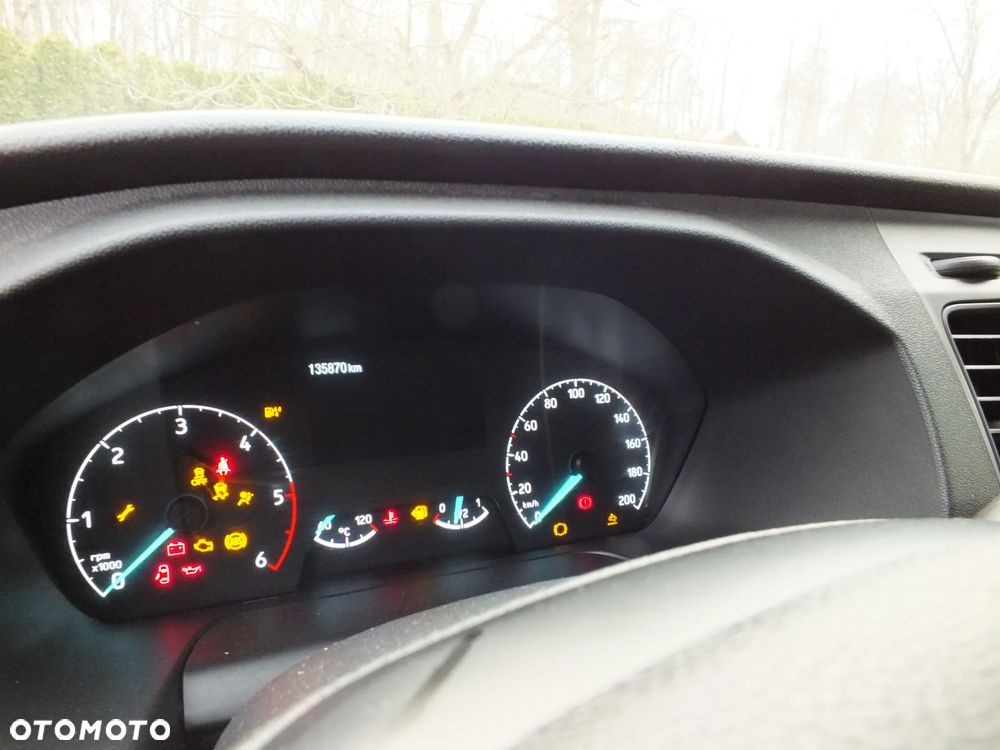 Ford Transit - 11