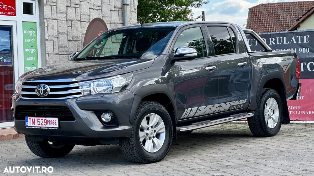 Toyota Hilux - 1