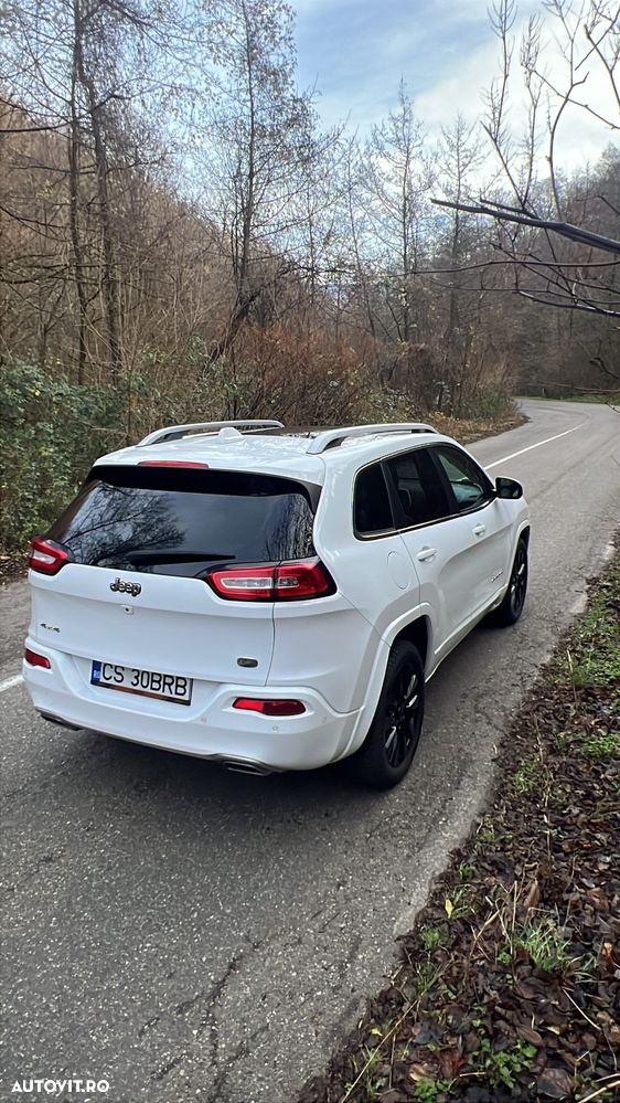 Jeep Cherokee - 5