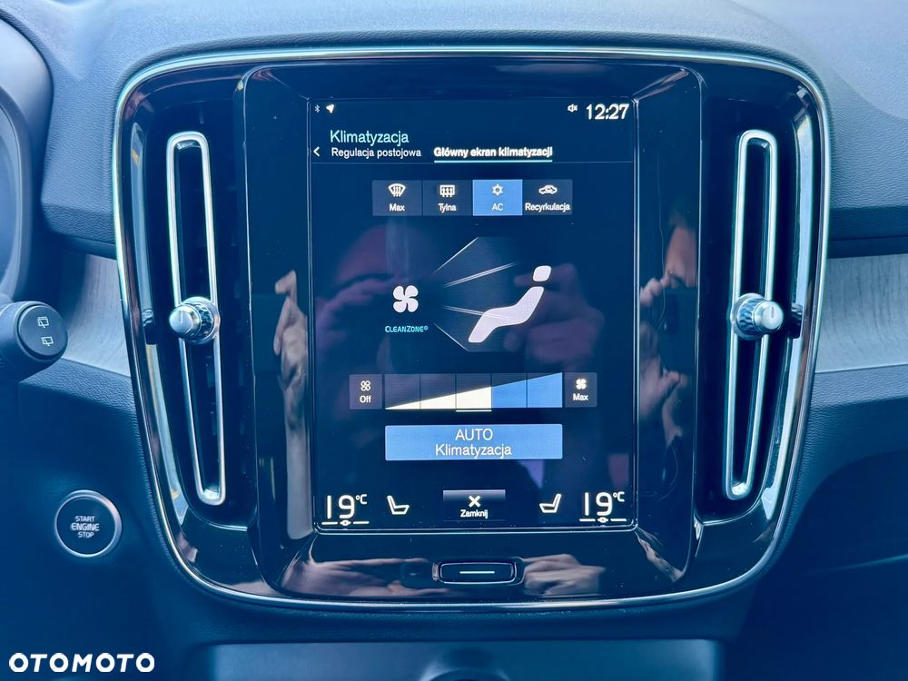 Volvo XC 40 B4 B AWD Inscription - 22