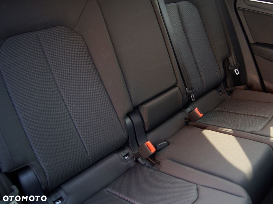 Audi Q3 35 TFSI S tronic - 16