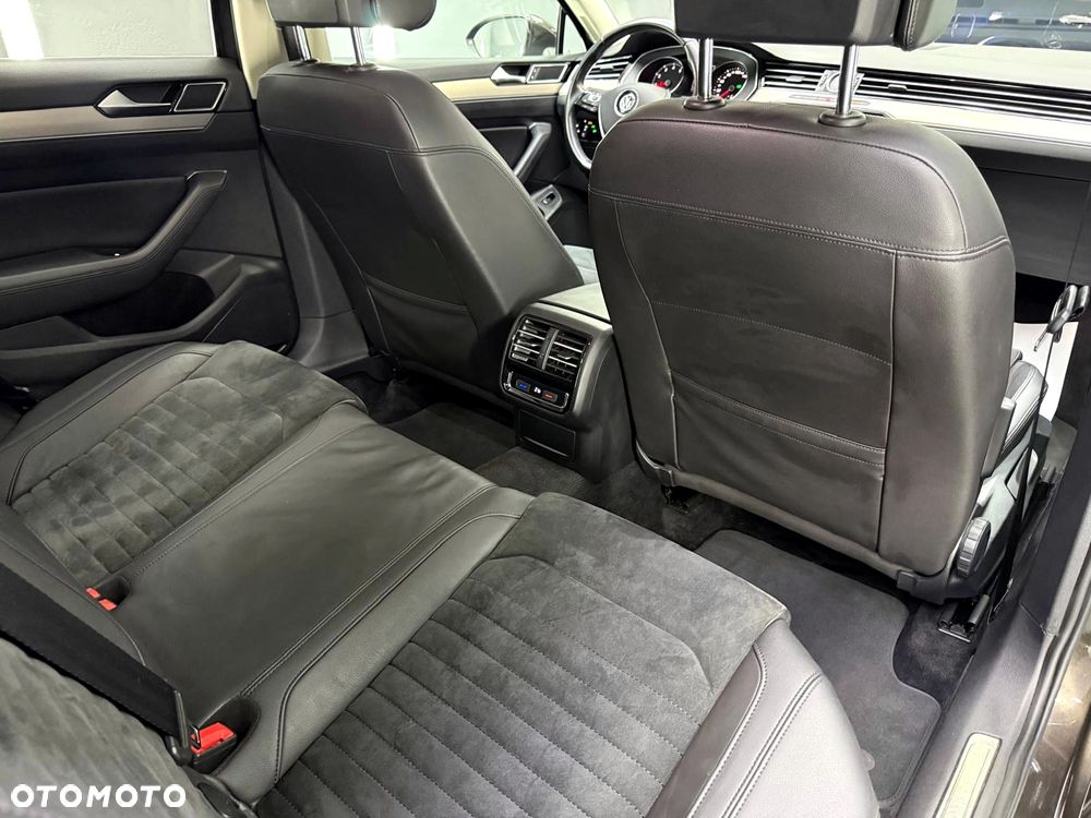 Volkswagen Passat 1.8 TSI (BlueMotion Technology) DSG Highline - 30