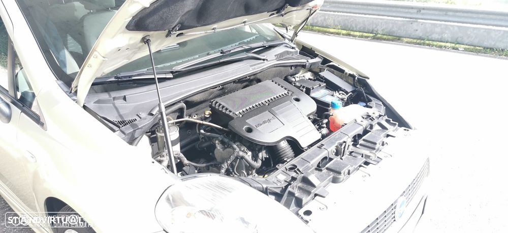 Fiat Grande Punto 1.3 M-Jet Sport 854 - 11