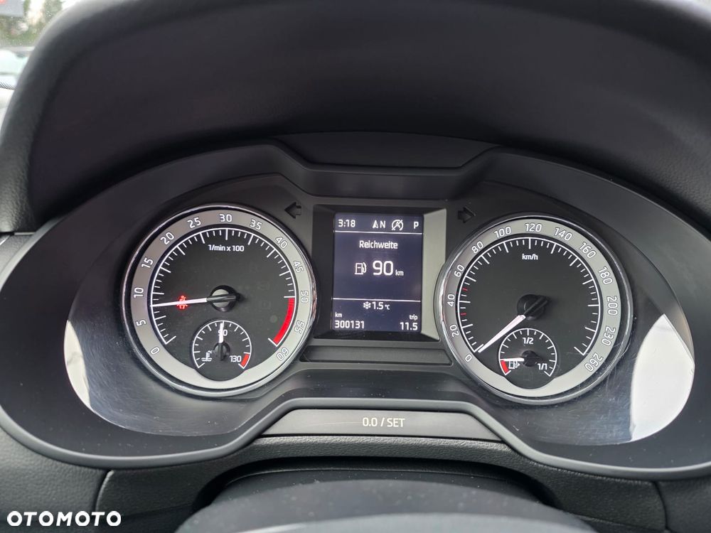 Skoda Octavia 1.6 TDI DSG Premium Edition - 11