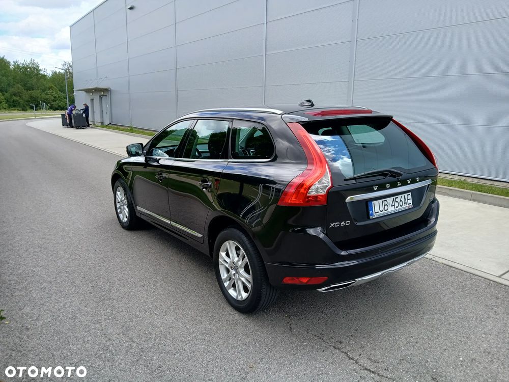 Volvo XC 60 - 4