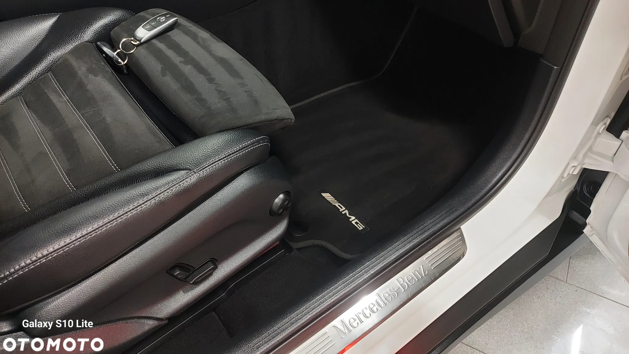 Mercedes-Benz GLC 220 d 4Matic 9G-TRONIC AMG Line - 17