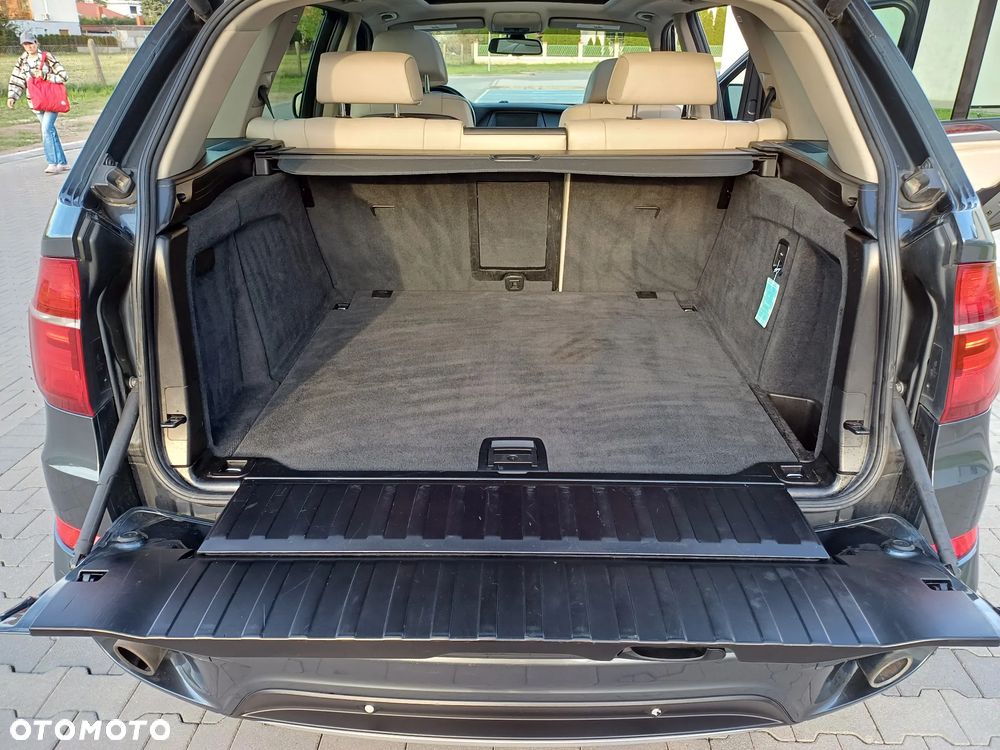 BMW X5 xDrive35i - 27