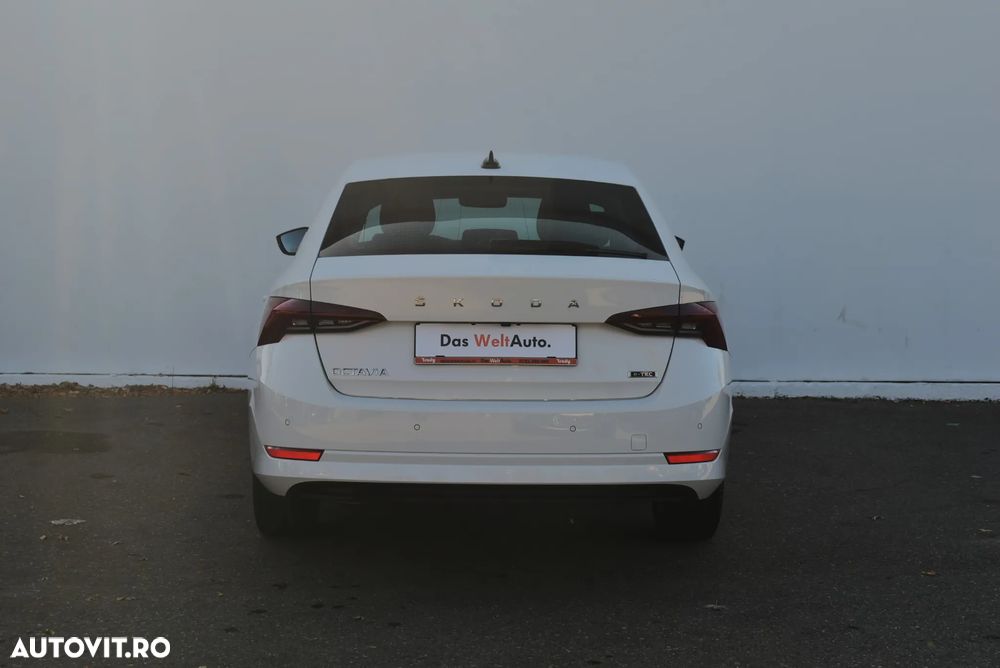 Skoda Octavia 1.5 TSI DSG MHEV Ambition - 10