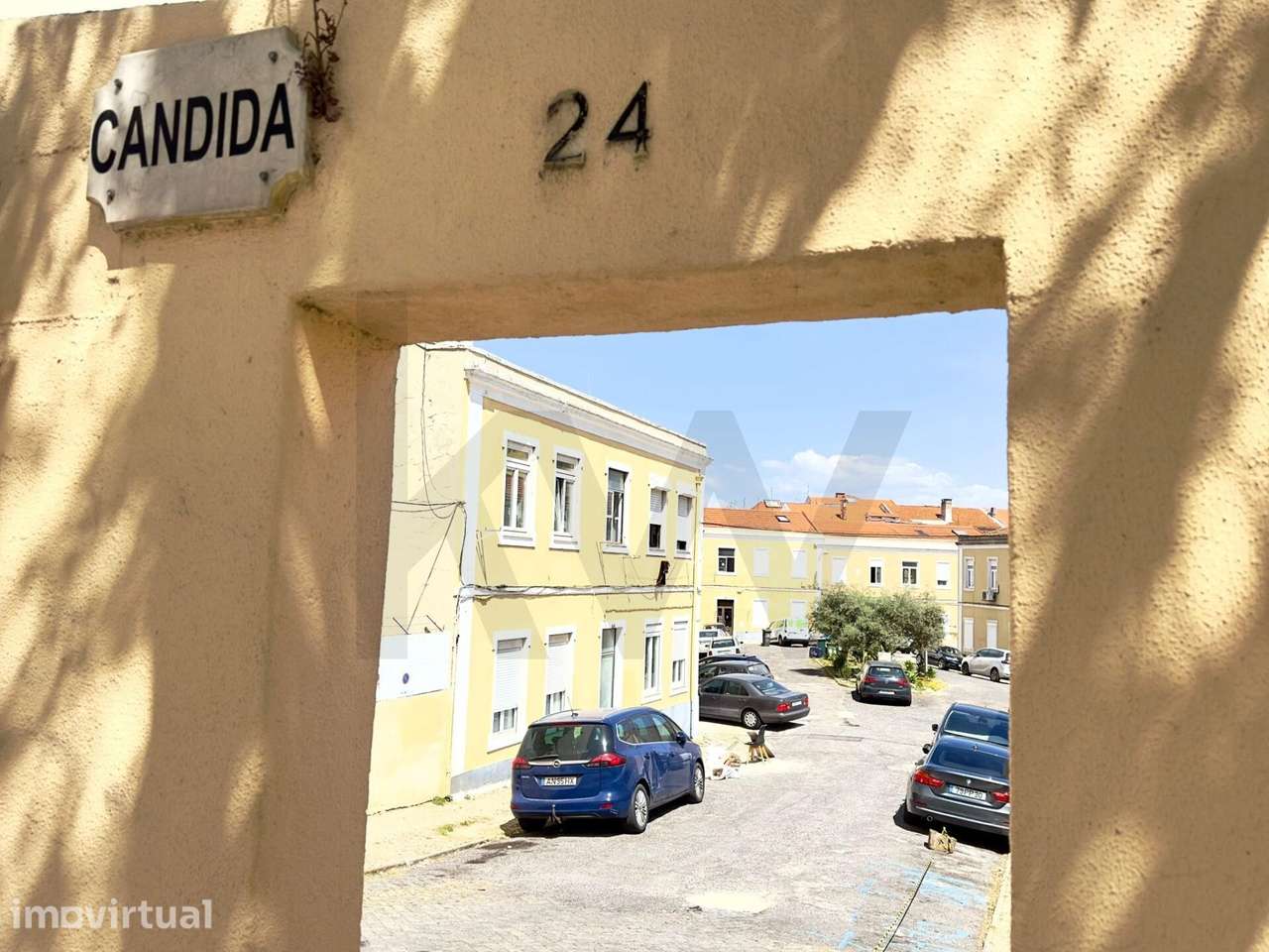 Apartamento T4 com 93m2 na Vila Cândida em Penha de França - Lisboa - Grande imagem: 2/37
