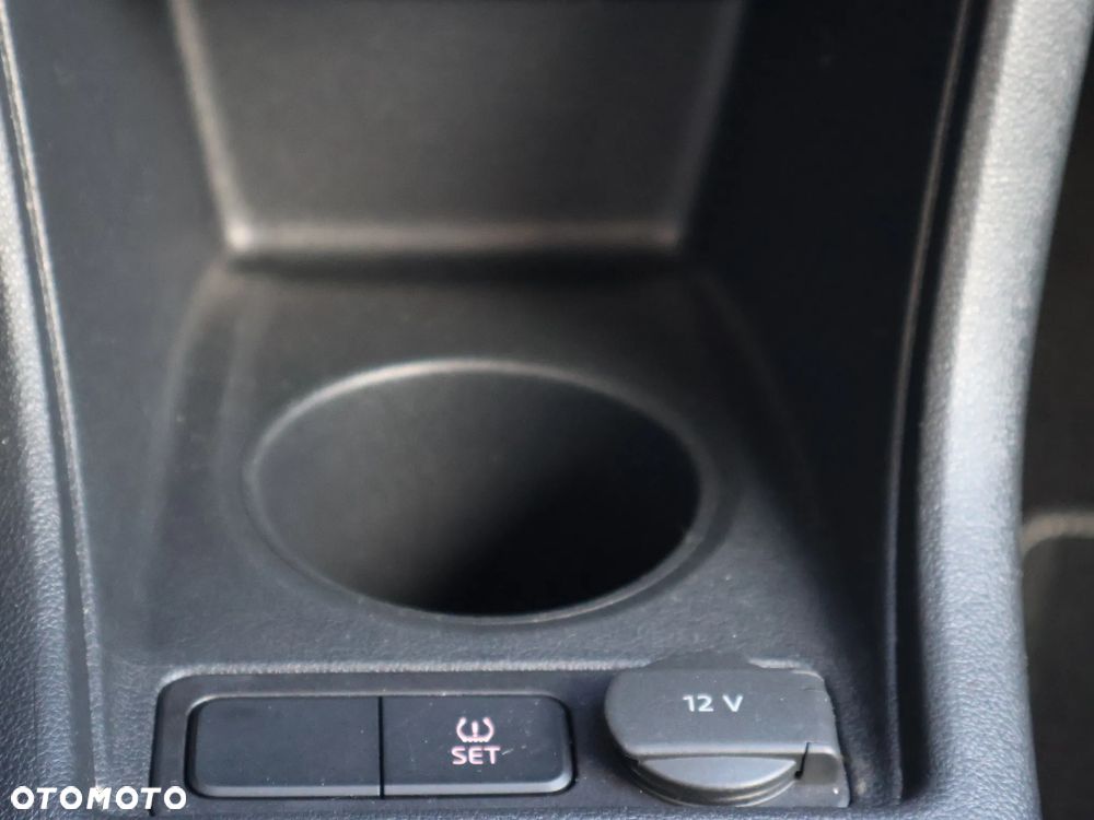 Volkswagen up! Standard - 13