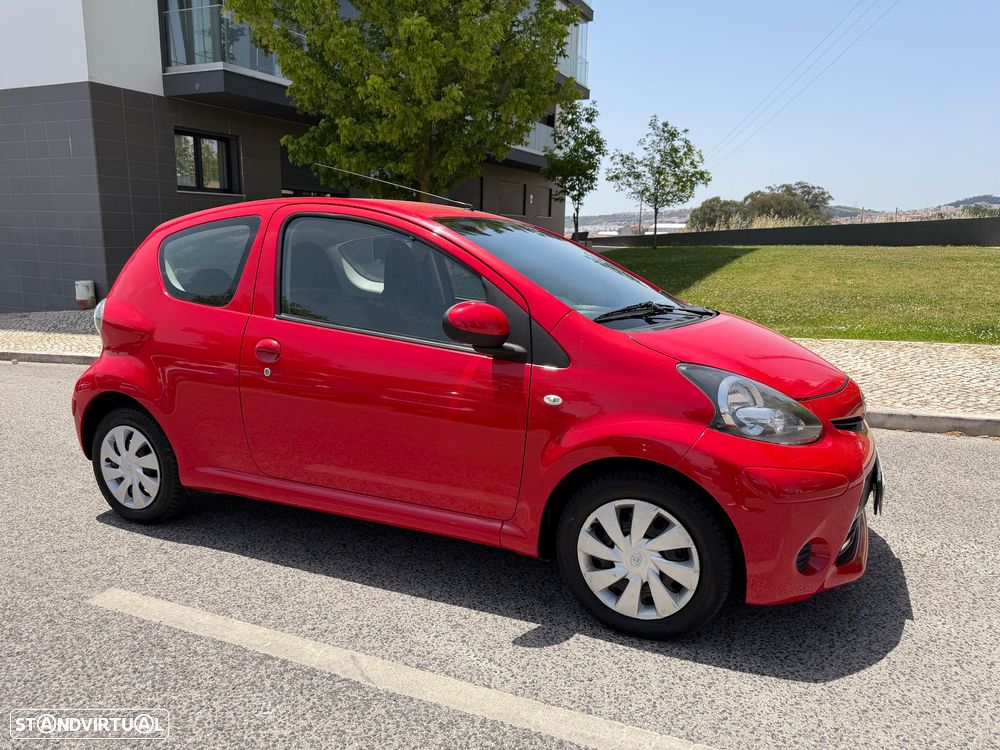Toyota Aygo 1.0 Red Edition - 10
