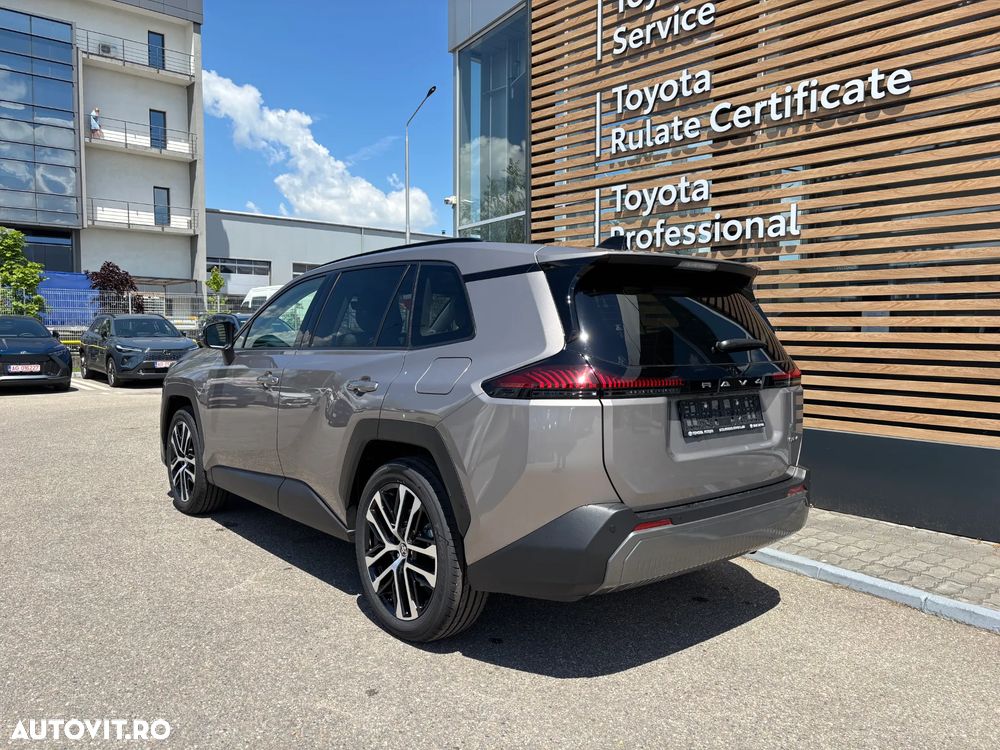 Toyota RAV4 - 3