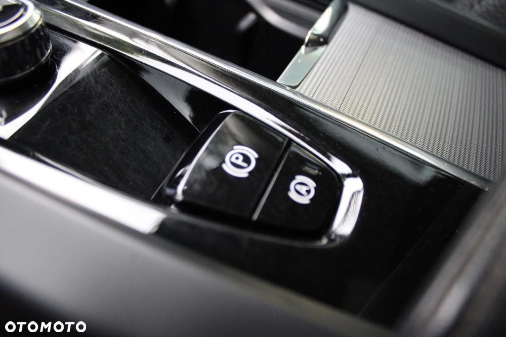 Volvo V60 Cross Country - 22