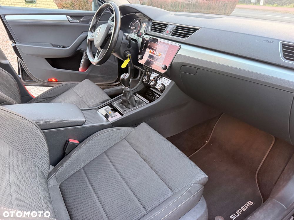 Skoda Superb 1.4 TSI ACT Ambition - 23