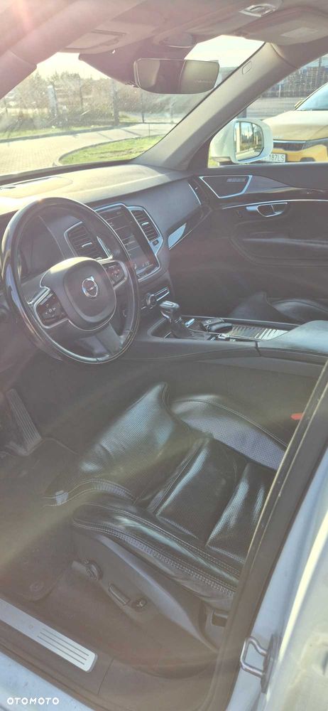 Volvo XC 90 - 6