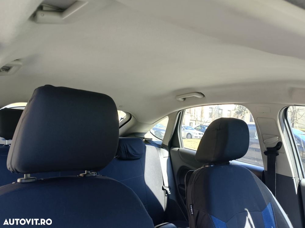 Ford Focus 1.8 TDCI Ghia - 7