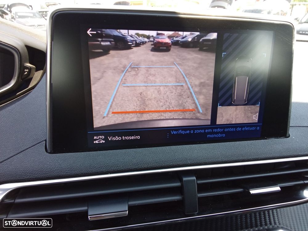 Peugeot 5008 1.5 BlueHDi Allure Pack EAT8 - 12