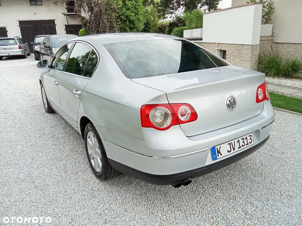 Volkswagen Passat - 10