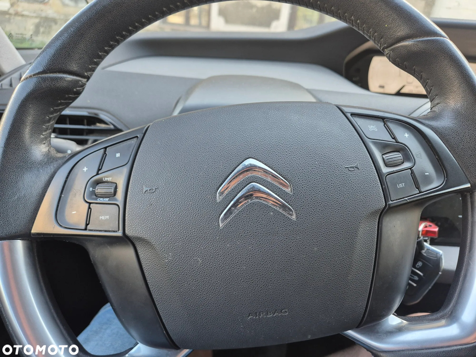 Citroën C4 Picasso 1.2 PureTech Live S&S - 10