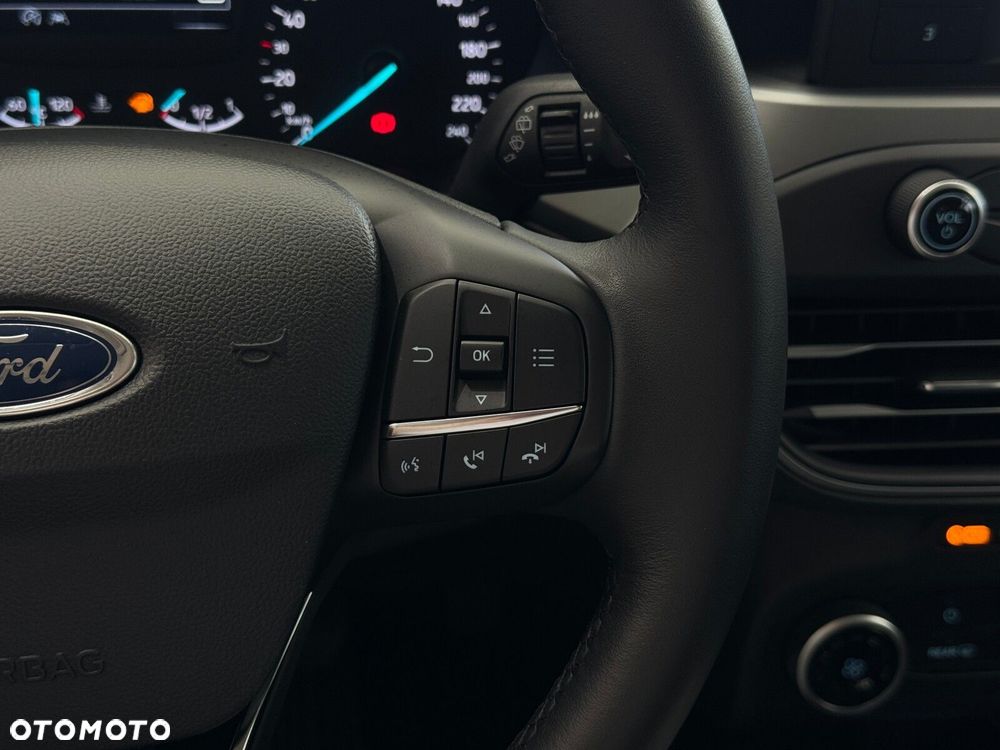 Ford Focus 1.0 EcoBoost Trend - 23