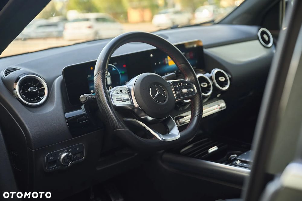 Mercedes-Benz GLA 200 d 8G-DCT AMG Line - 34