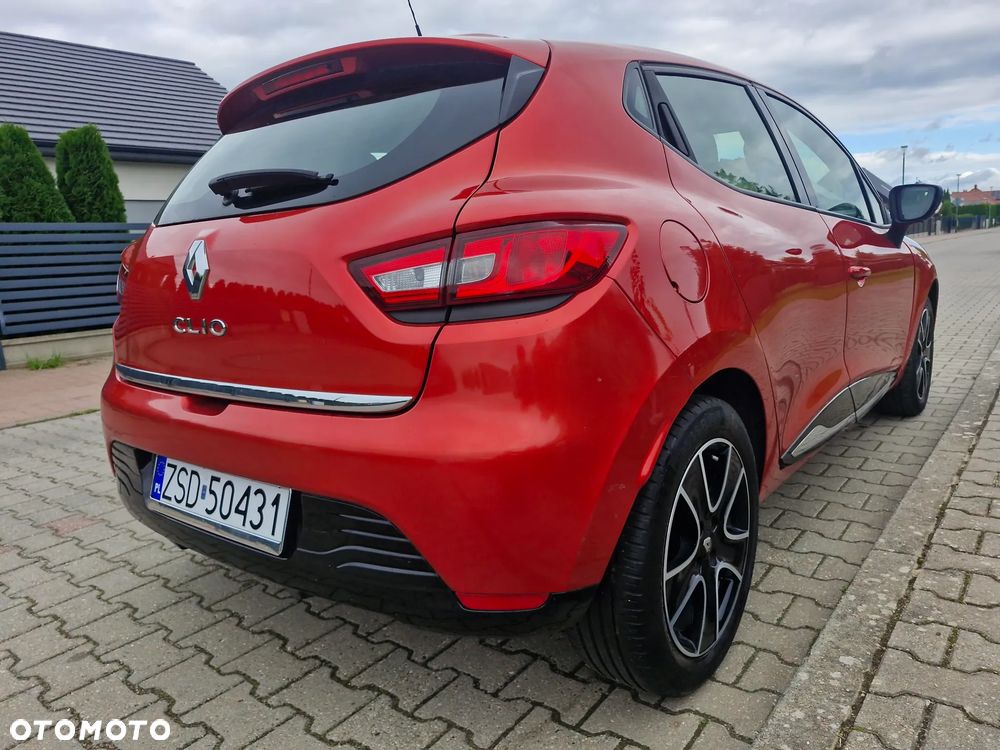 Renault Clio 1.2 16V Limited Plus - 17