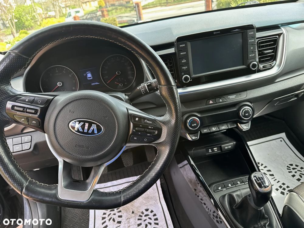Kia Stonic 1.0 T-GDI M - 28